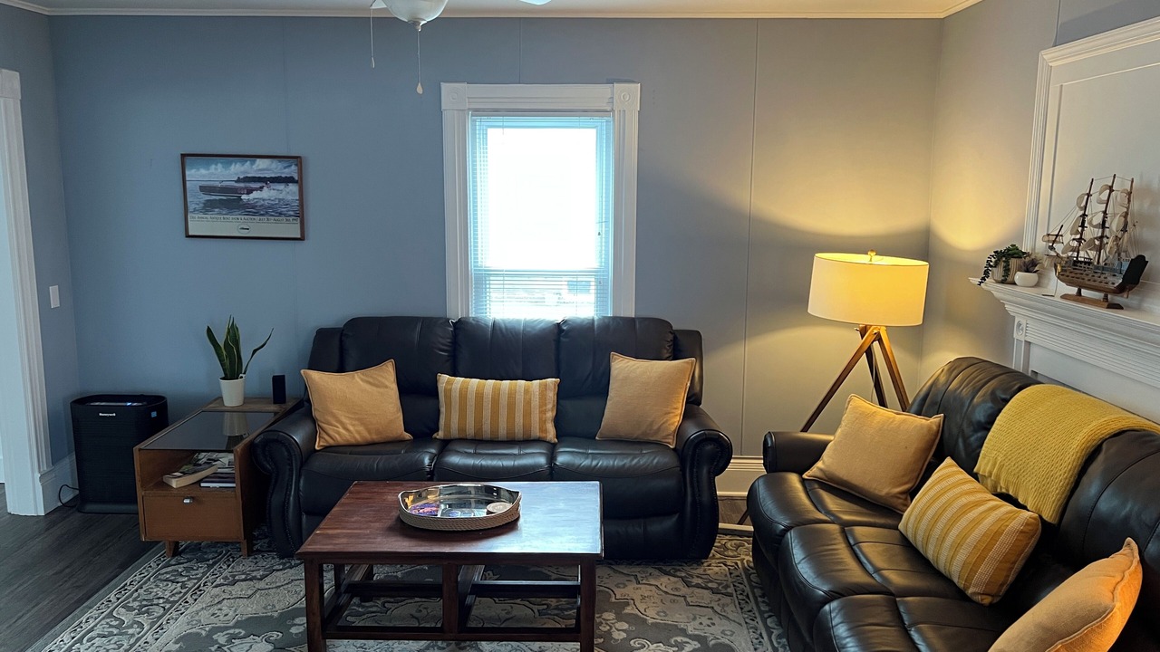 Photo of Livingroom in Clayton
