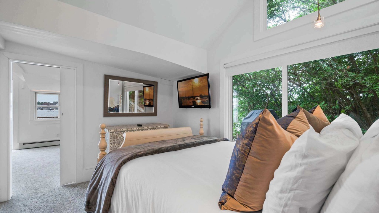 Photo of Bedroom in Gloucester