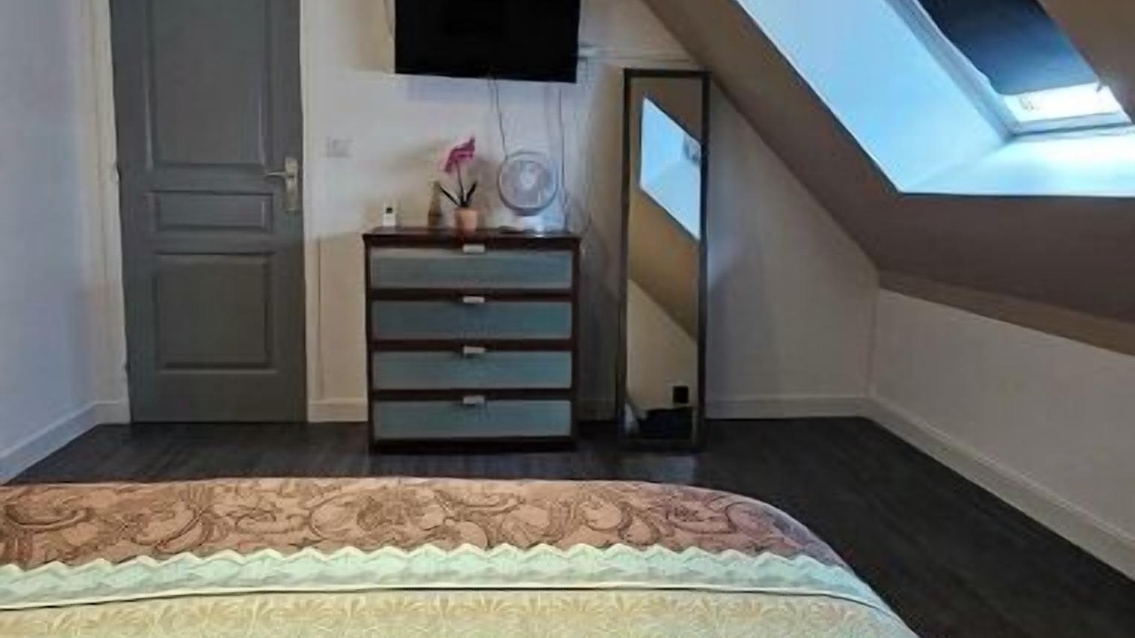 Photo of Bedroom in Clerey