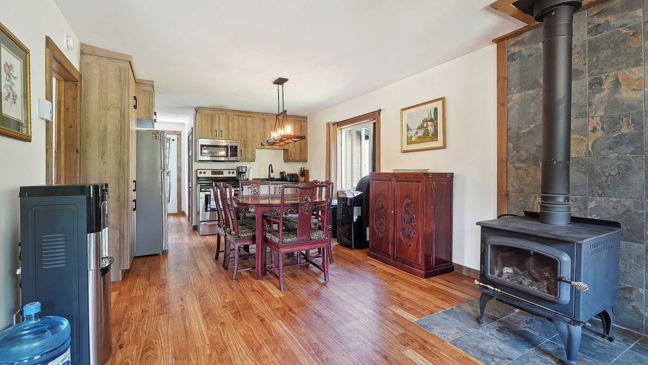 Photo of Kitchen in Saint-Michel-des-Saints