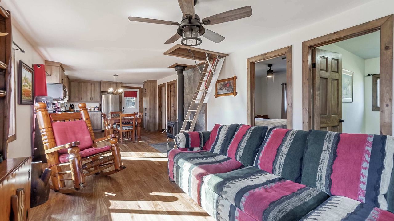 Photo of Livingroom in Saint-Michel-des-Saints
