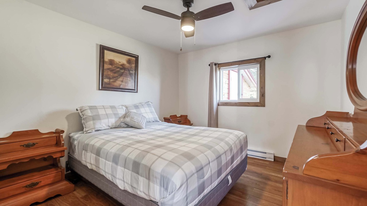 Photo of Bedroom in Saint-Michel-des-Saints