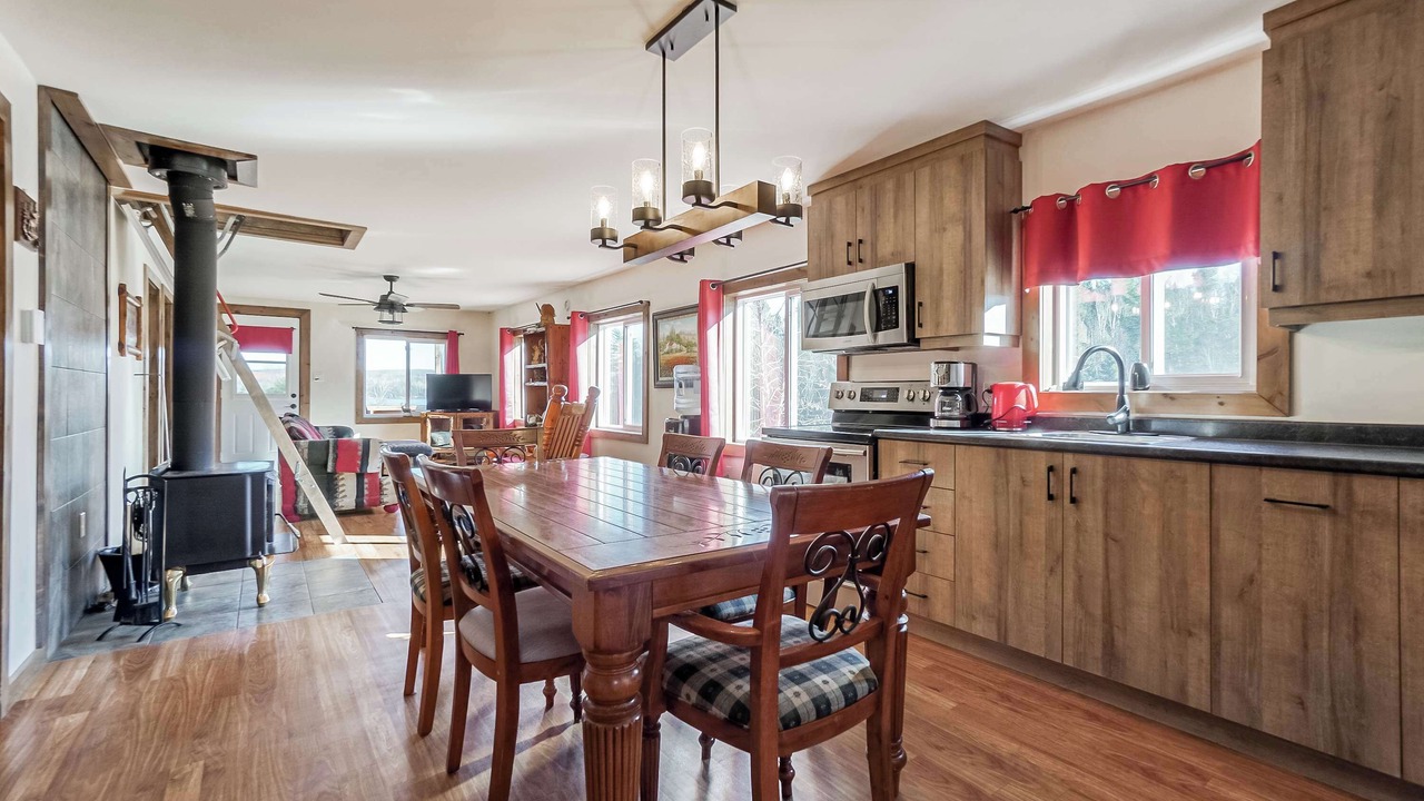Photo of Kitchen in Saint-Michel-des-Saints