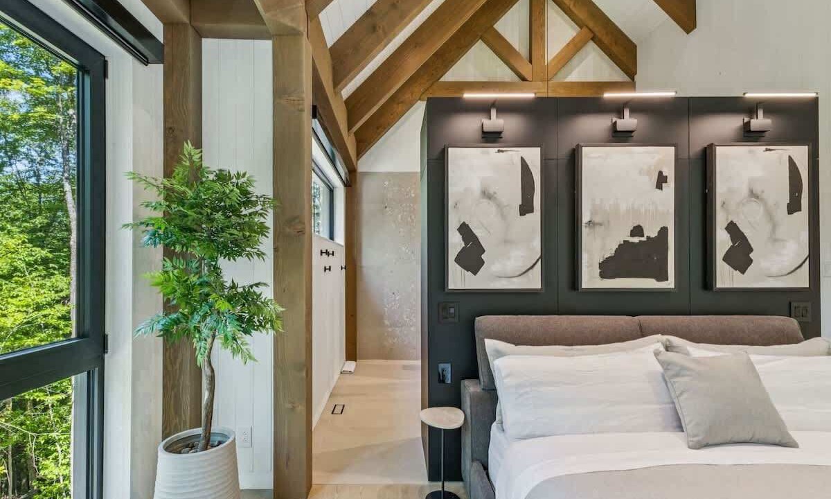 Photo of Bedroom in Mont-Tremblant