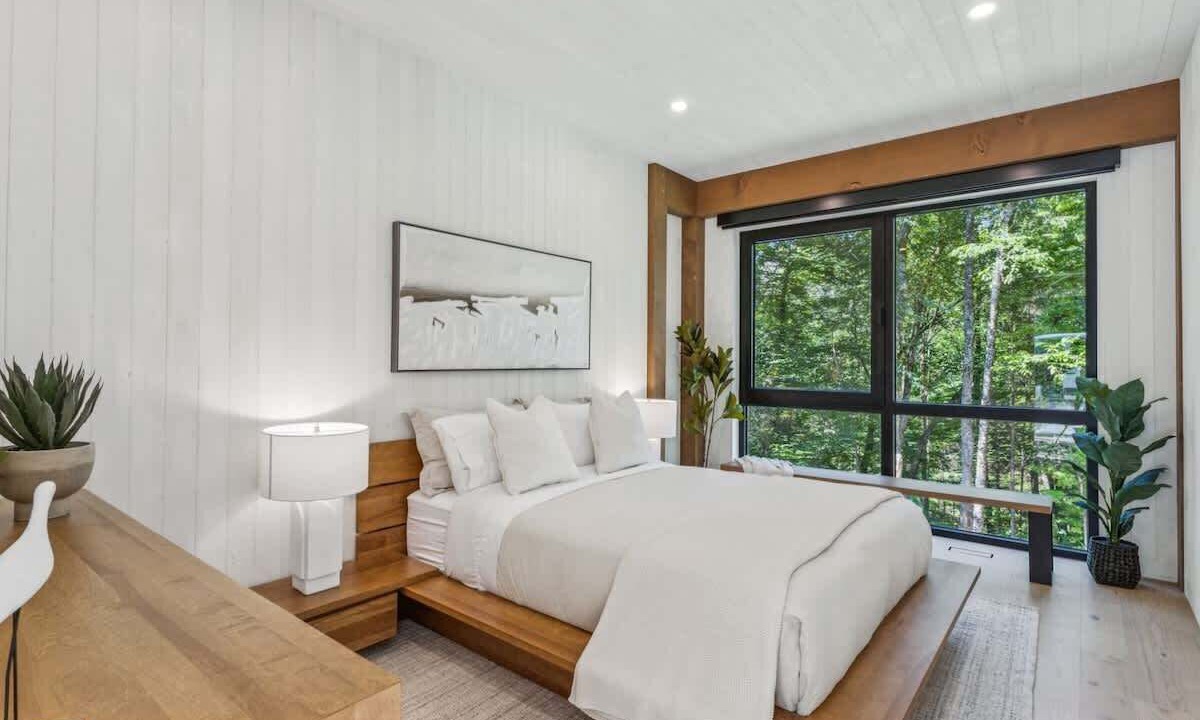 Photo of Bedroom in Mont-Tremblant