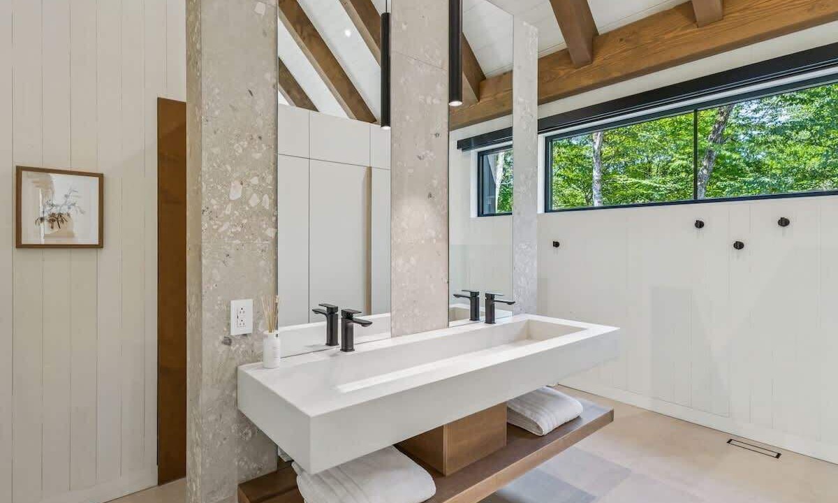 Photo of Bathroom in Mont-Tremblant