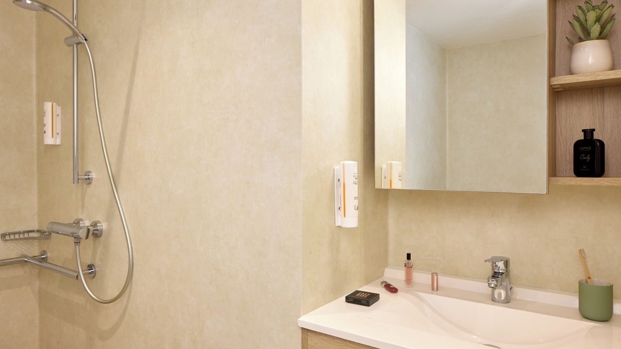 Photo of Bathroom in Laon Sud