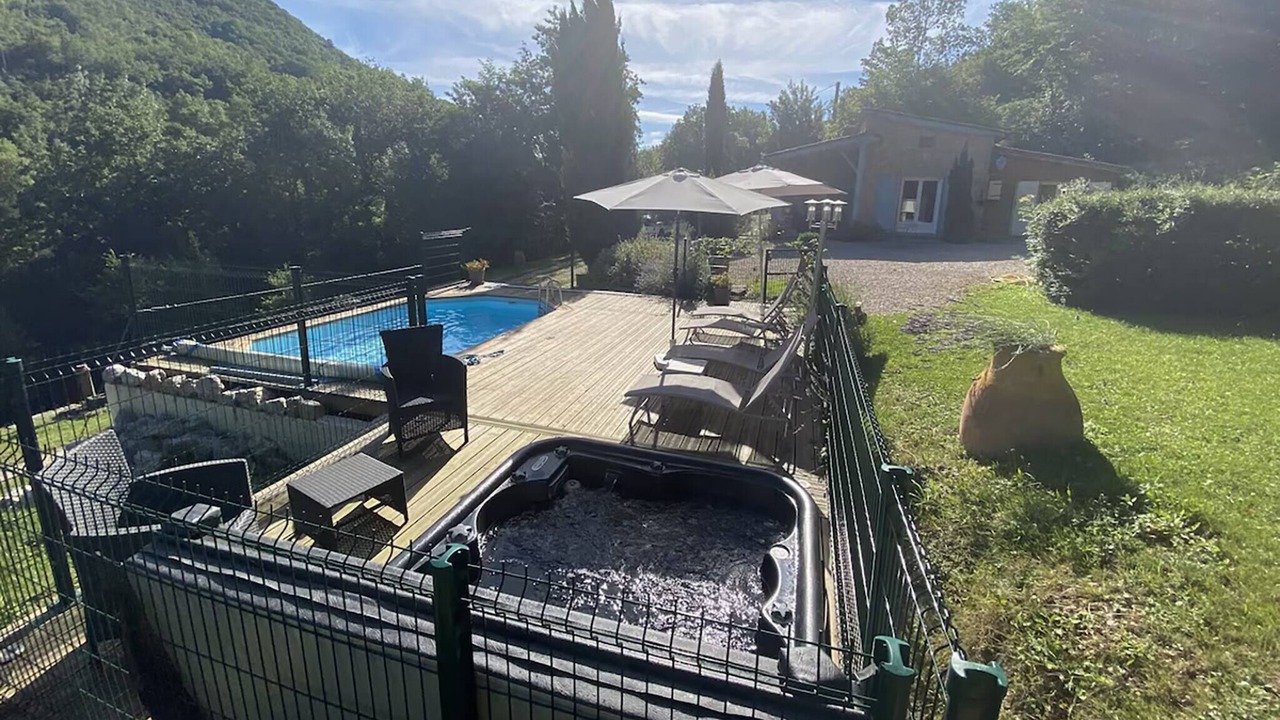 Photo of Outdoor in Bruniquel