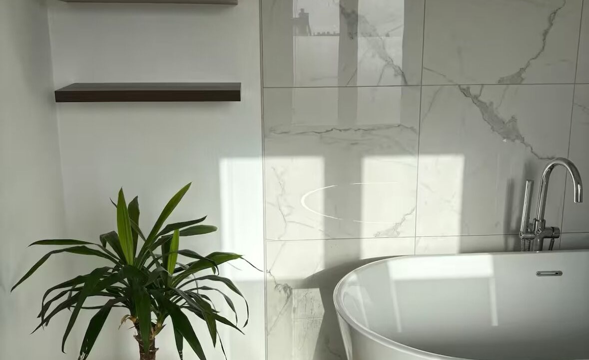 Photo of Bathroom in St.-Martin-des-Champs