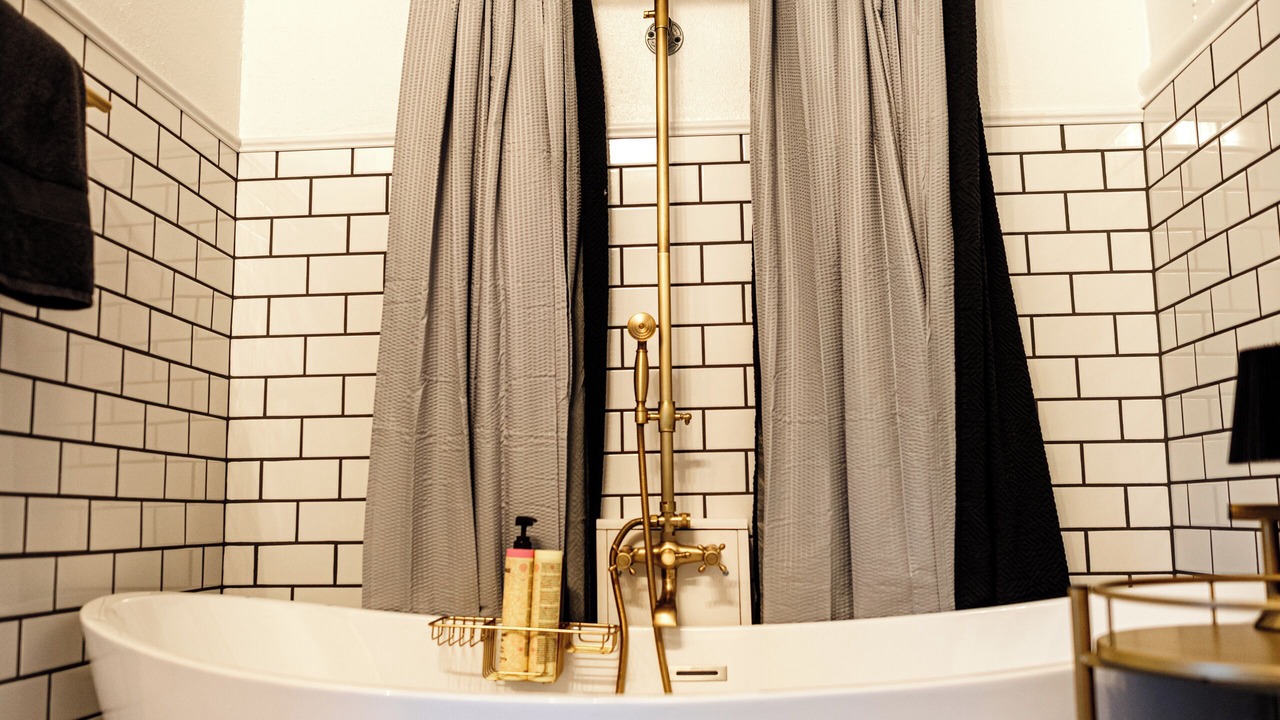 Photo of Bathroom in Long Lane