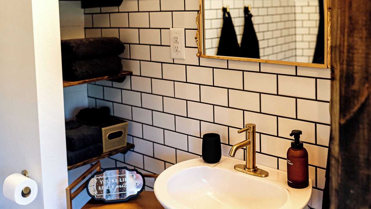 Photo of Bathroom in Long Lane