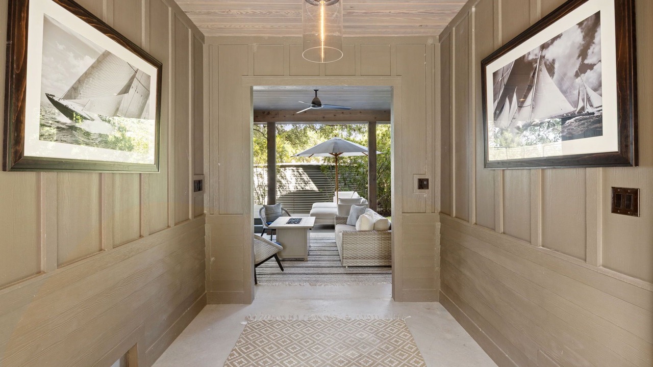 Photo of Livingroom in Spicewood