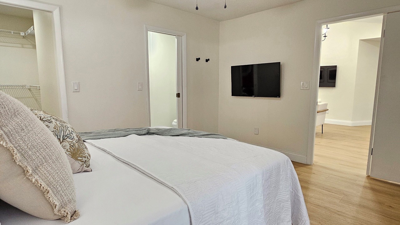 Photo of Bedroom in Bloomingdale