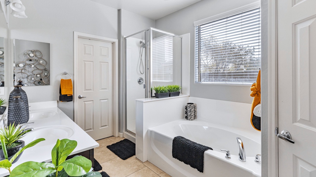 Photo of Bathroom in Canyon Trails South