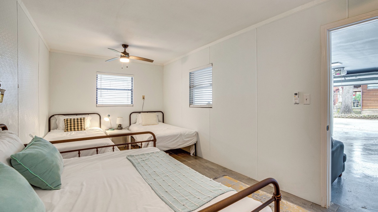 Photo of Bedroom in Yantis