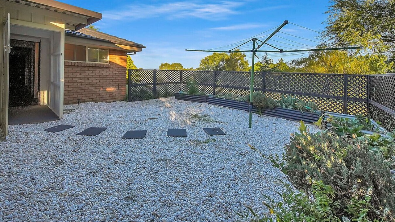 Photo of Outdoor in Robin Hill