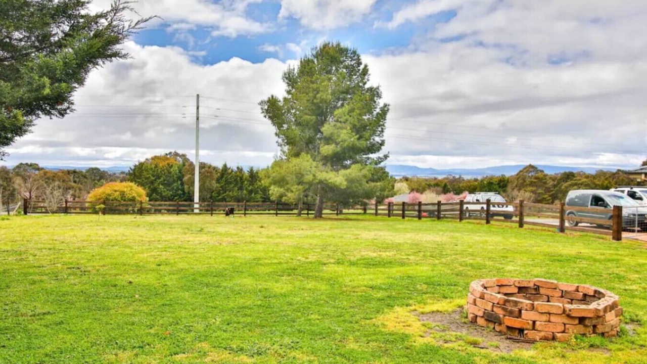 Photo of Outdoor in Robin Hill