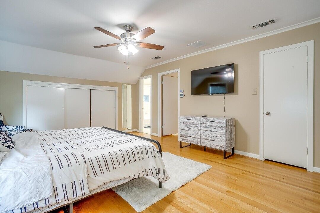 Photo of Bedroom in Carter Riverside