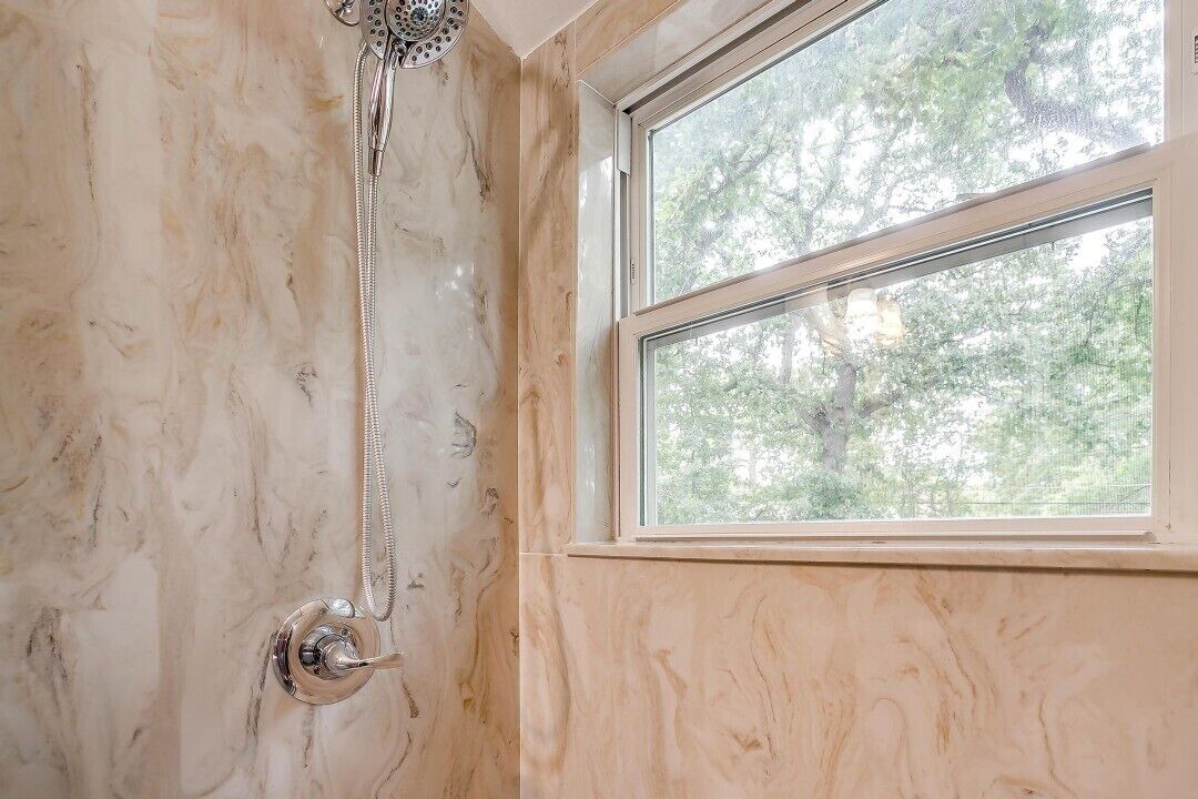 Photo of Bathroom in Carter Riverside