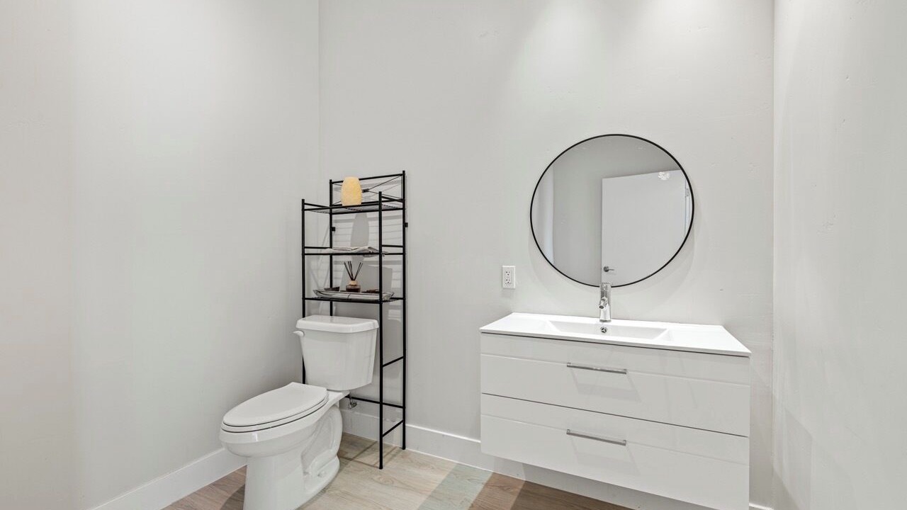 Photo of Bathroom in Central Sacramento