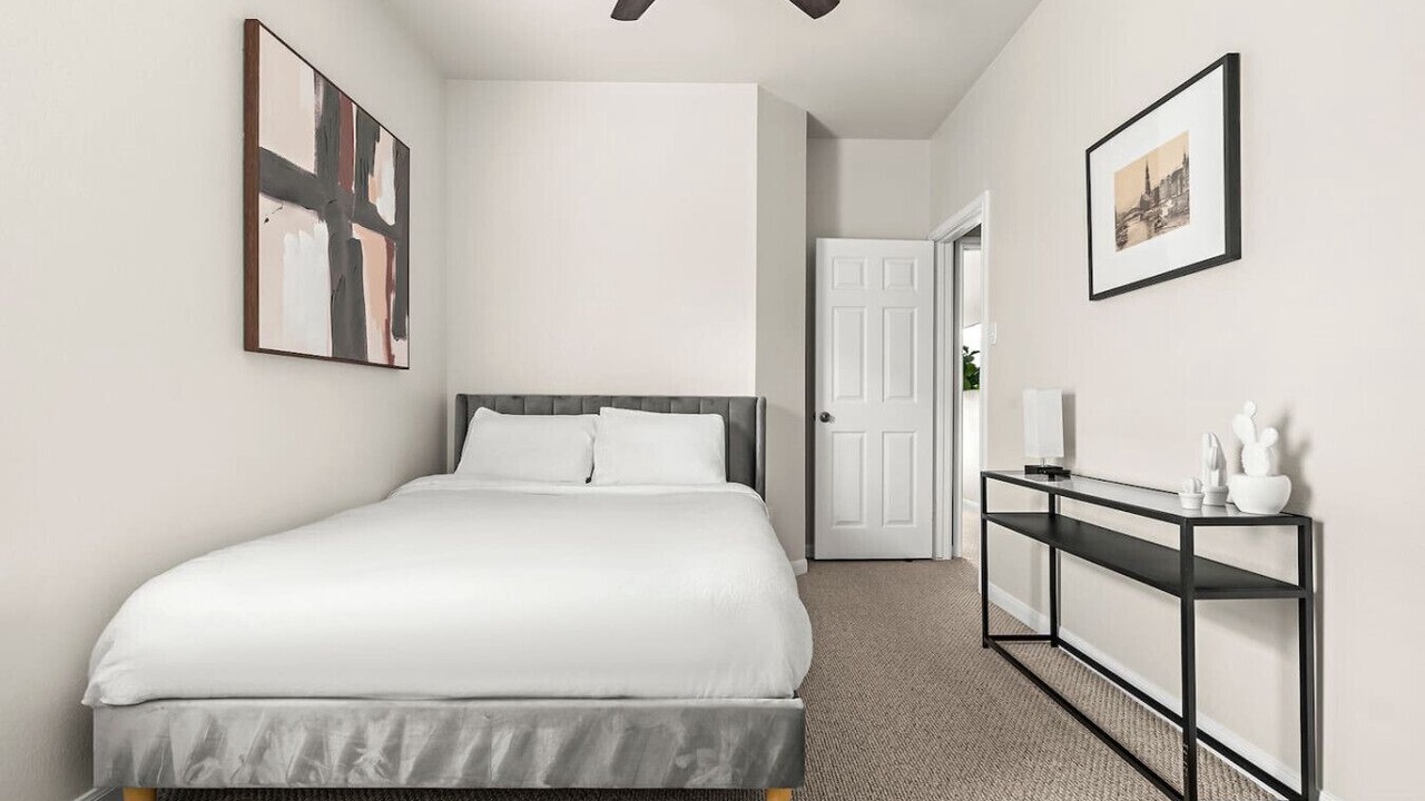 Photo of Bedroom in Brushy Creek