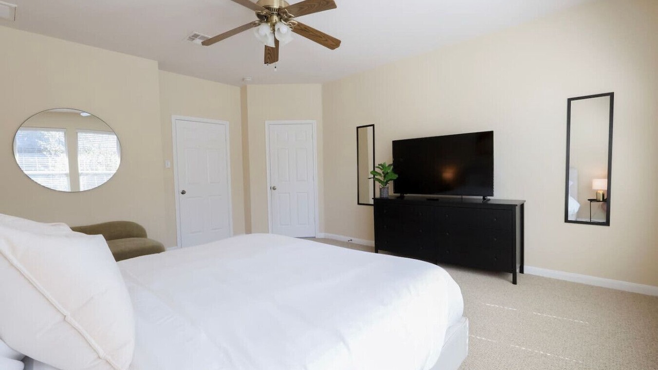 Photo of Bedroom in Brushy Creek
