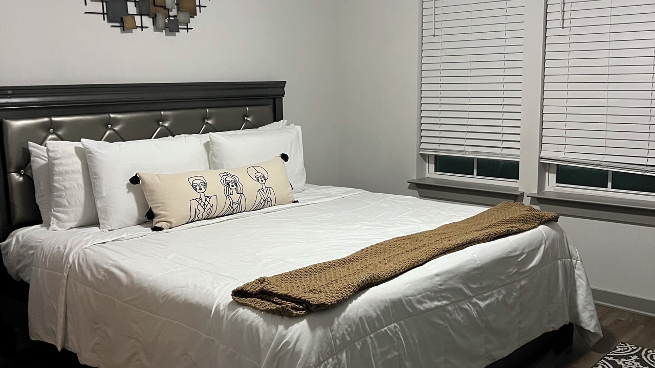 Photo of Bedroom in Lindridge-Martin Manor