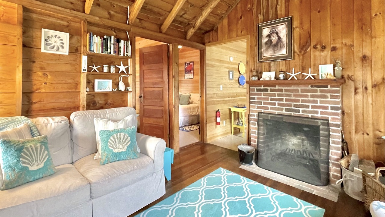 Photo of Livingroom in Ocean Point