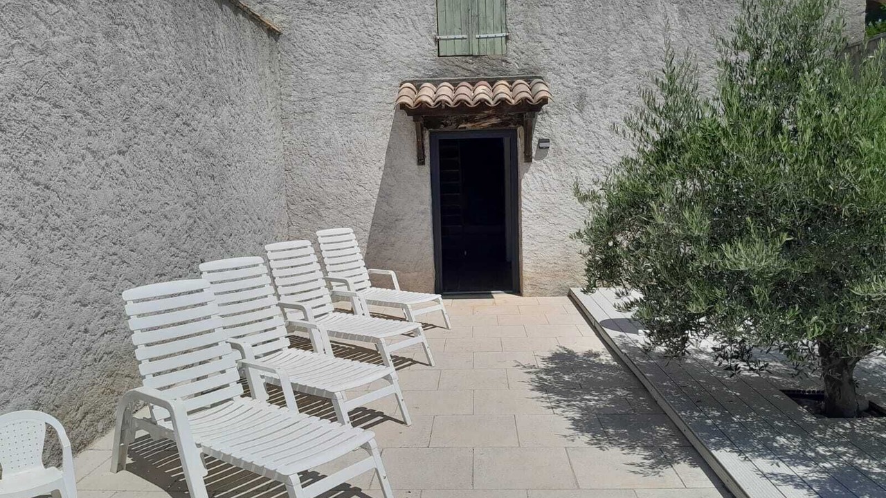 Photo of Patio Balcony in Saint-Marcel-d'Aredeche