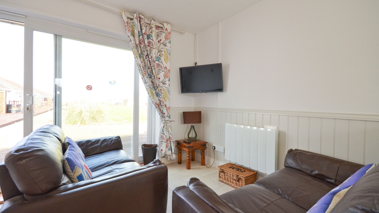 Photo of Livingroom in Nettlestone