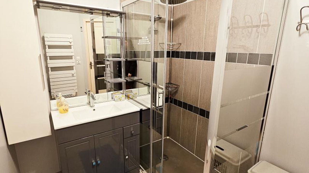 Photo of Bathroom in Sazilly