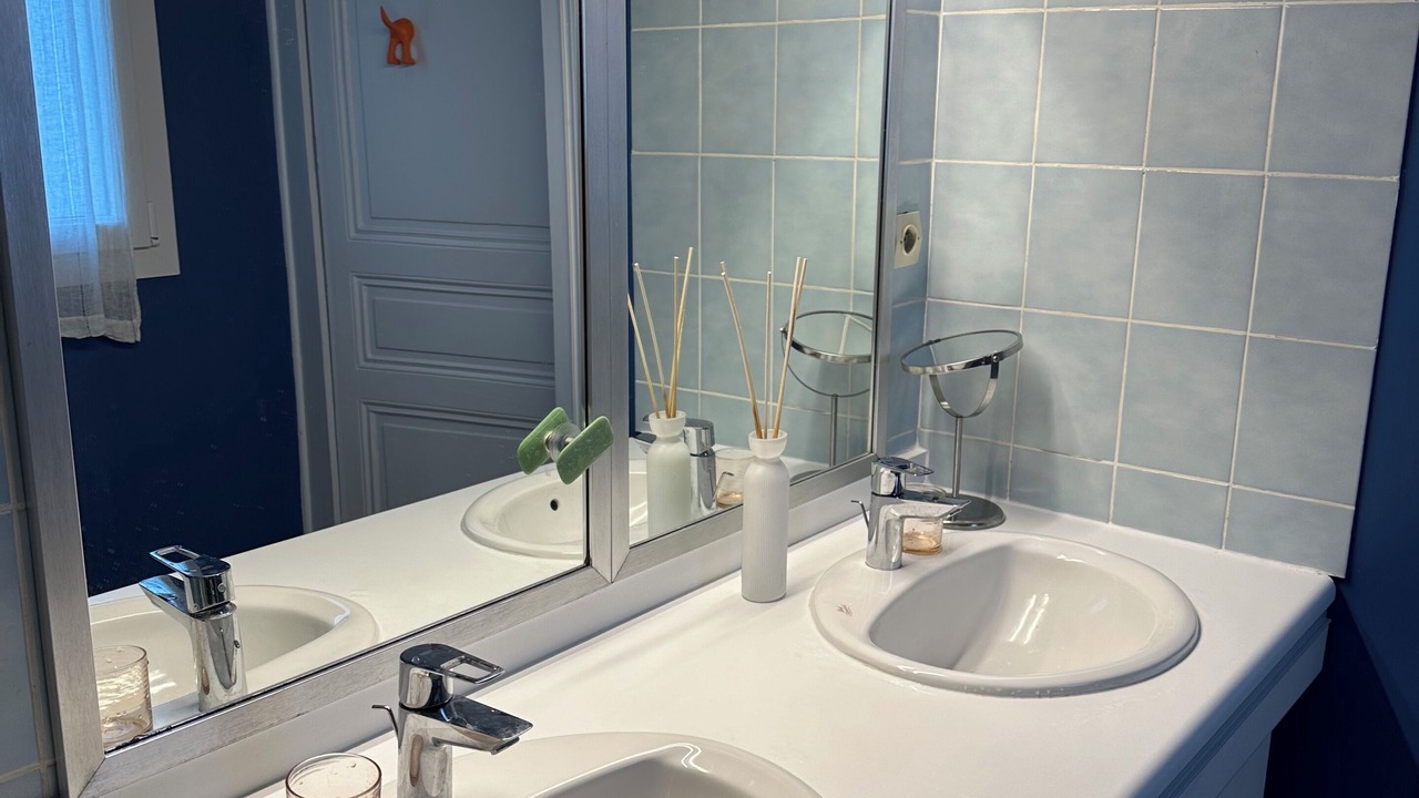 Photo of Bathroom in Tours