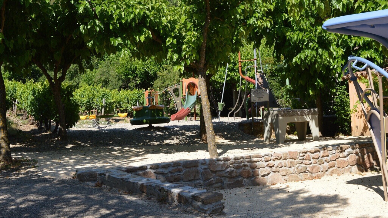 Photo of Others in Les Vans