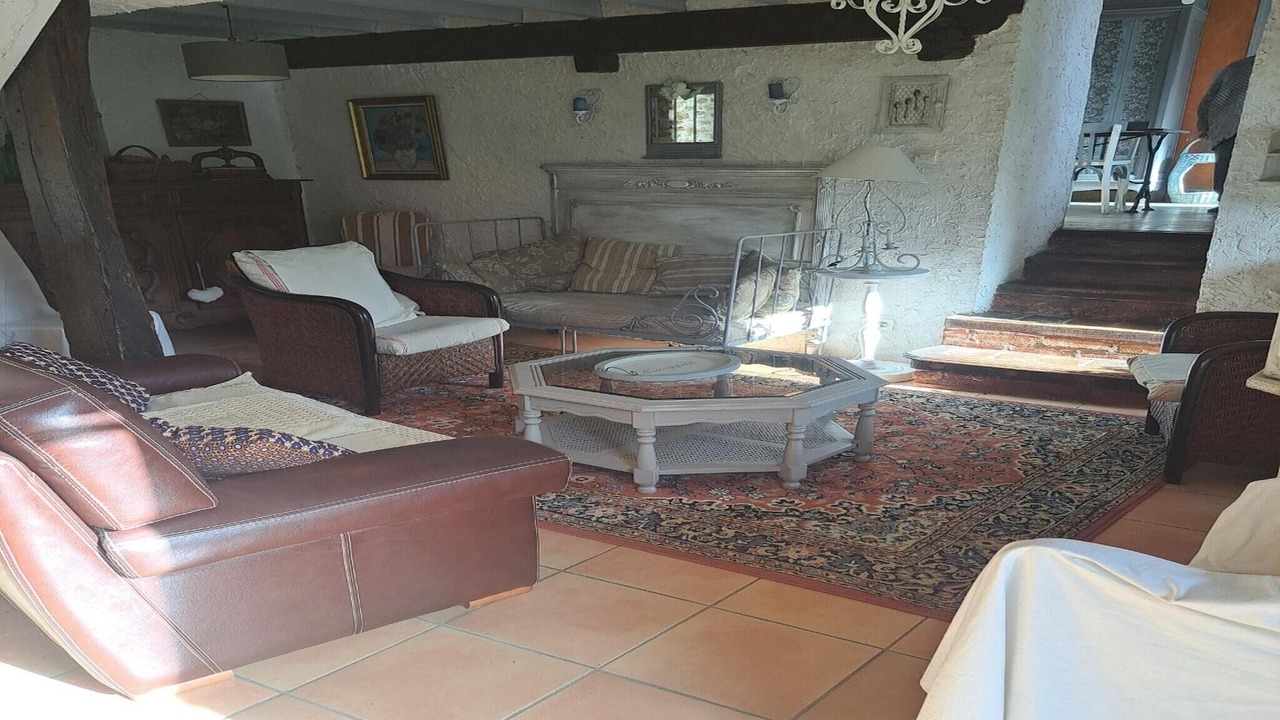 Photo of Livingroom in Mezy-Moulins