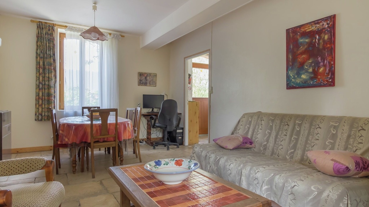Photo of Livingroom in Giroux