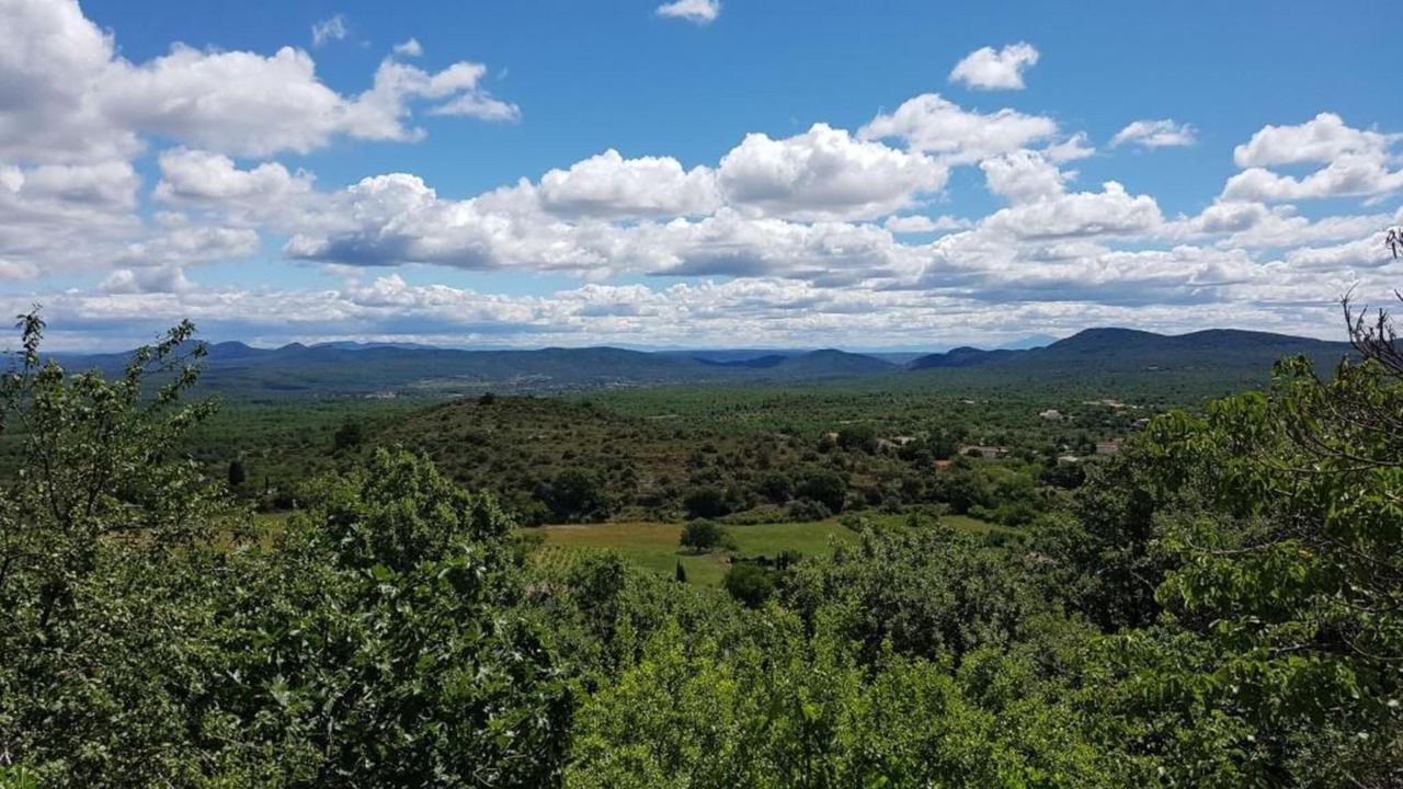 Photo of Others in Courry