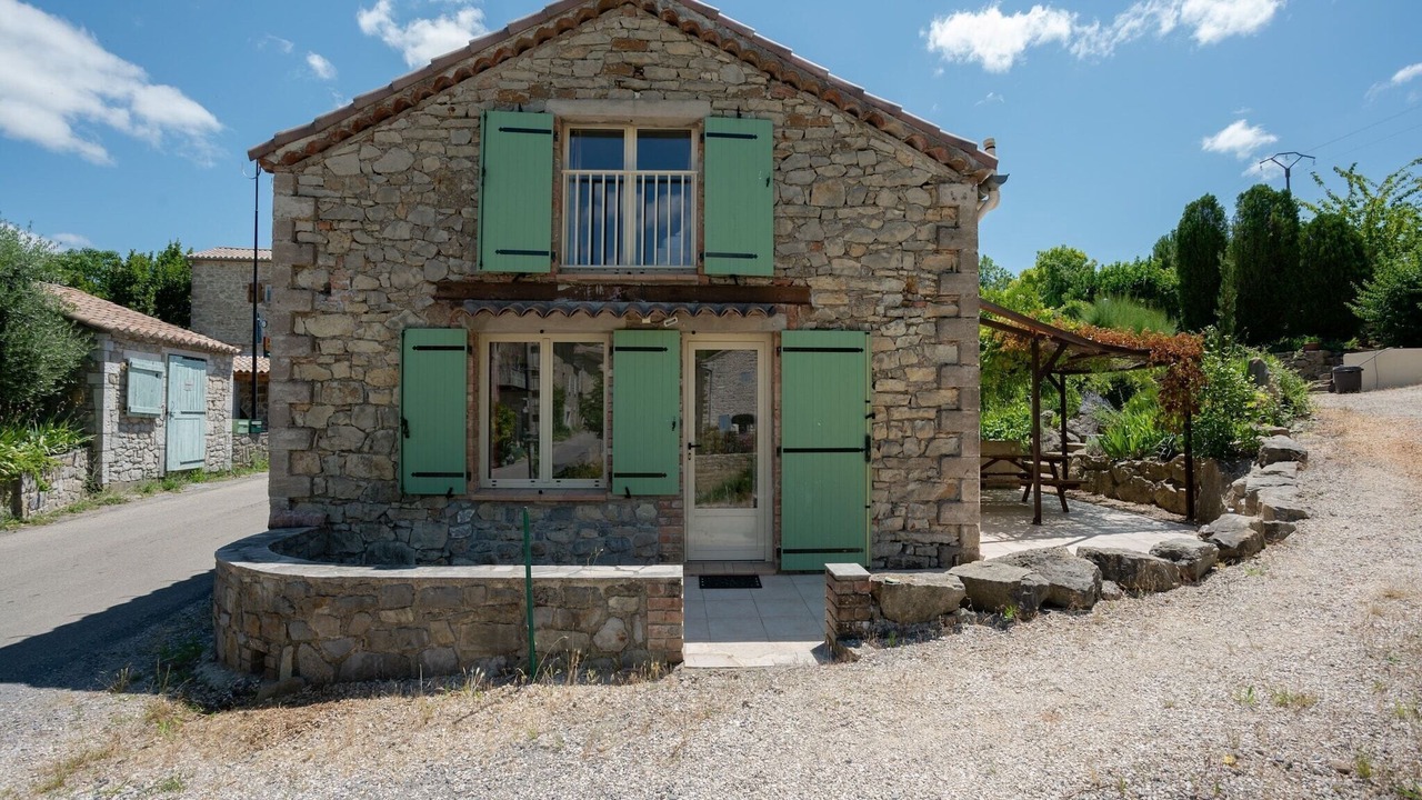 Photo of Outdoor in Courry