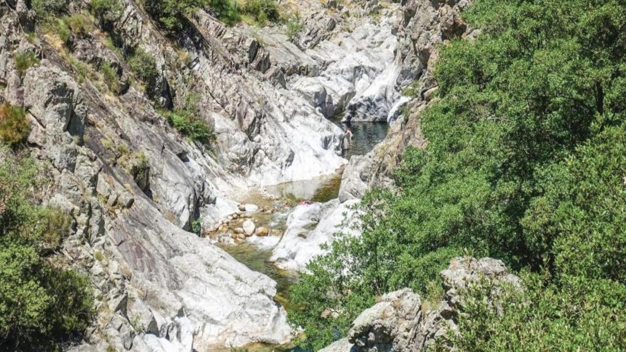 Photo of Others in Courry