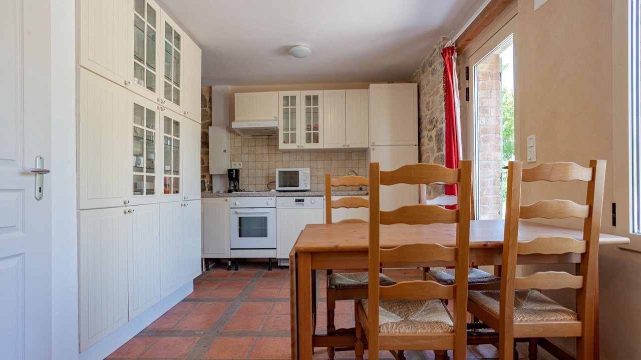 Photo of Others in Courry