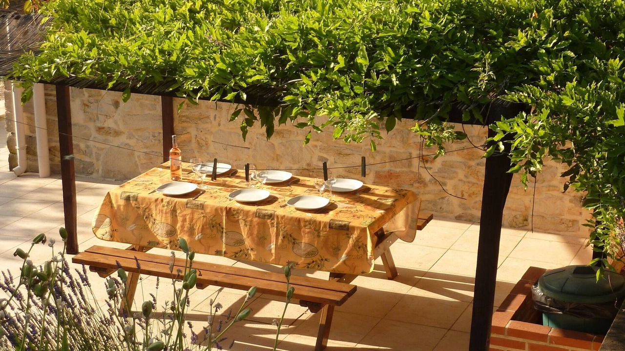 Photo of Patio Balcony in Courry