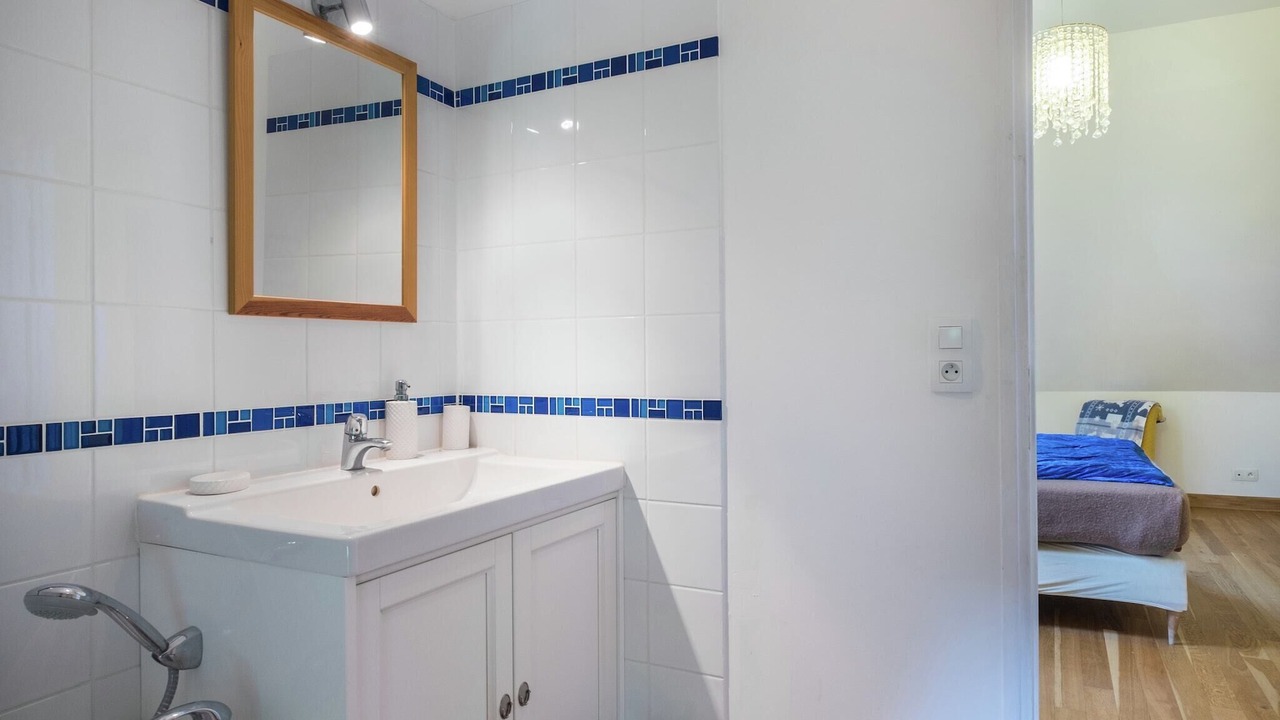 Photo of Bathroom in Saint-Aignan