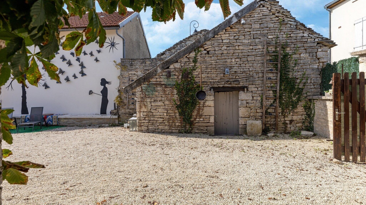 Photo of Outdoor in Molesme