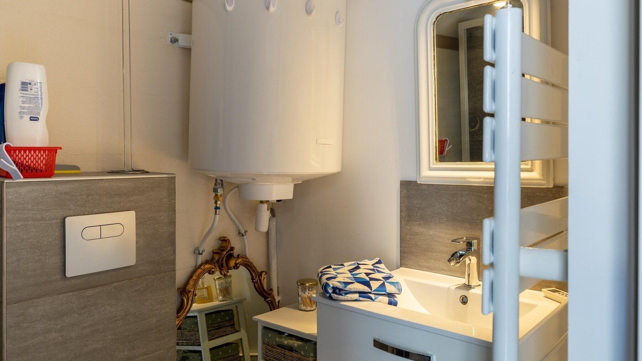 Photo of Bathroom in Molesme