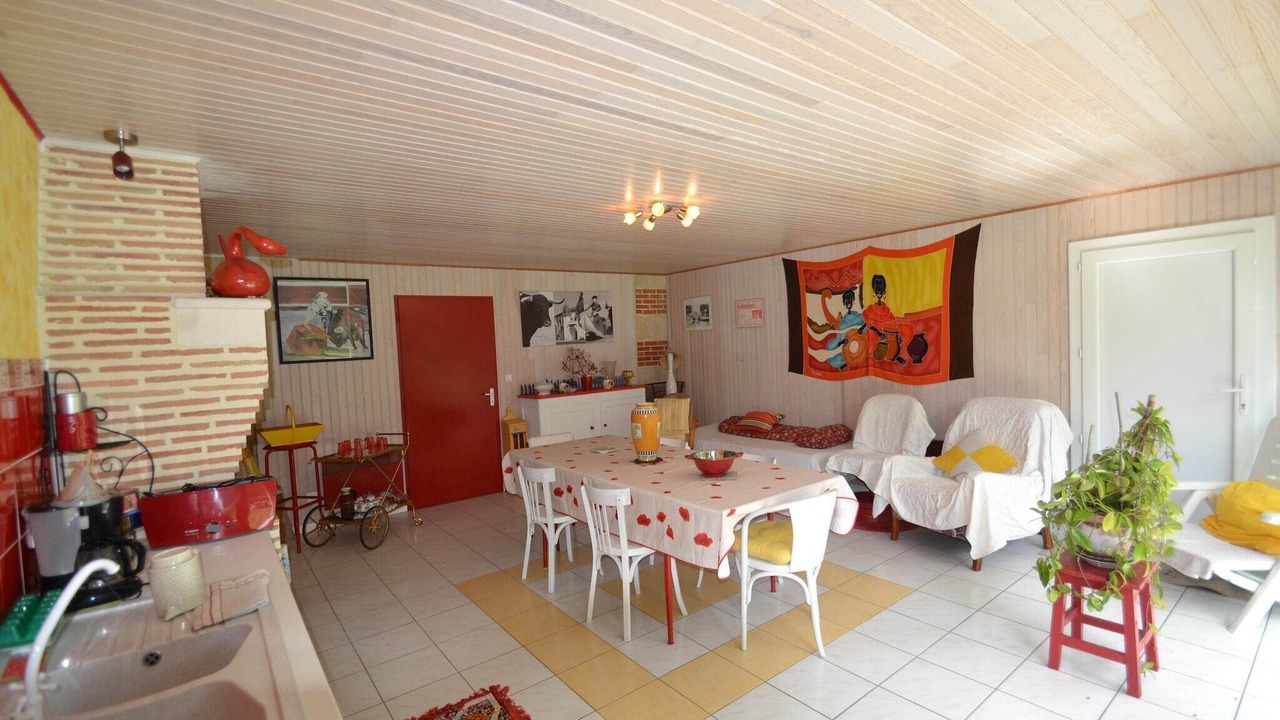 Photo of Bedroom in Camiran