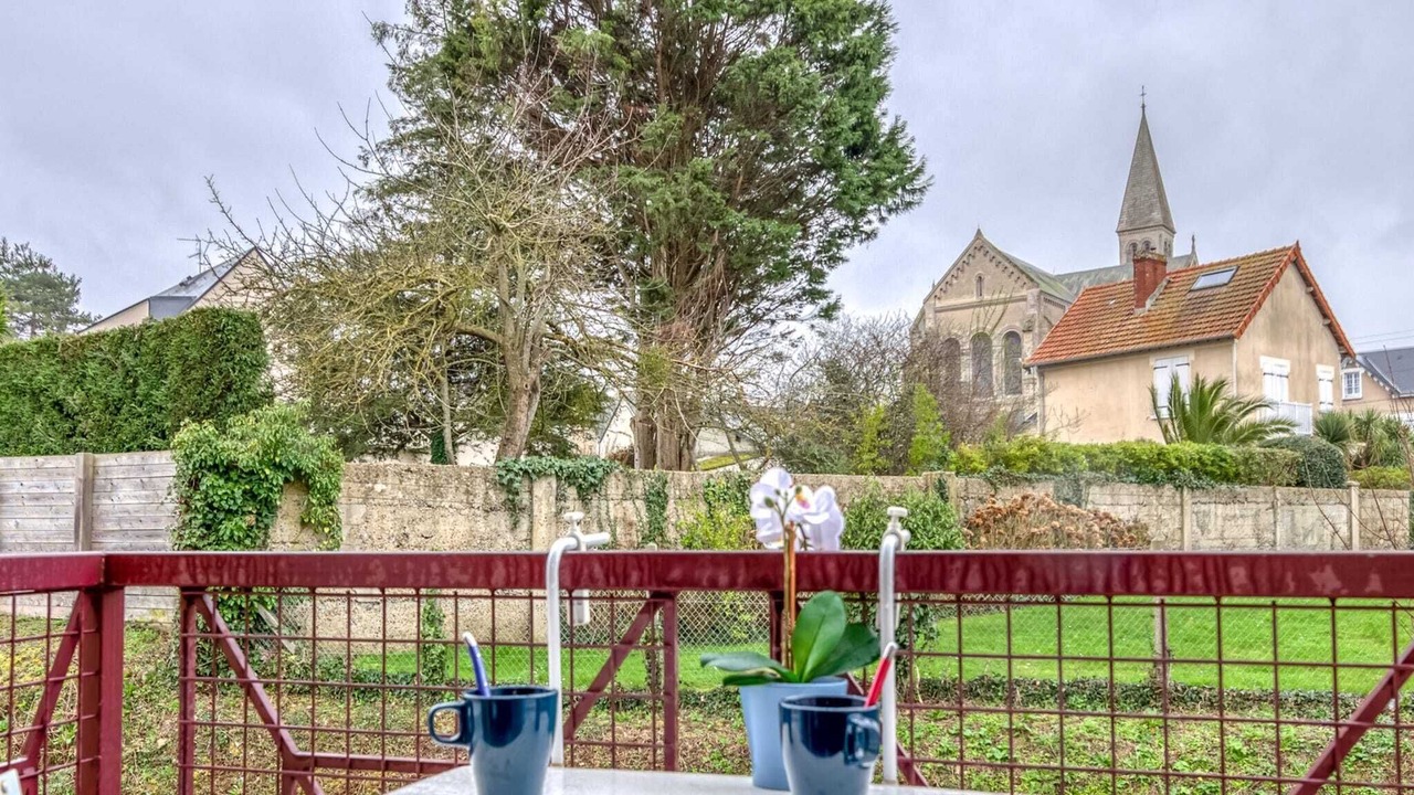 Photo of Patio Balcony in Port-en-Bessin-Huppain