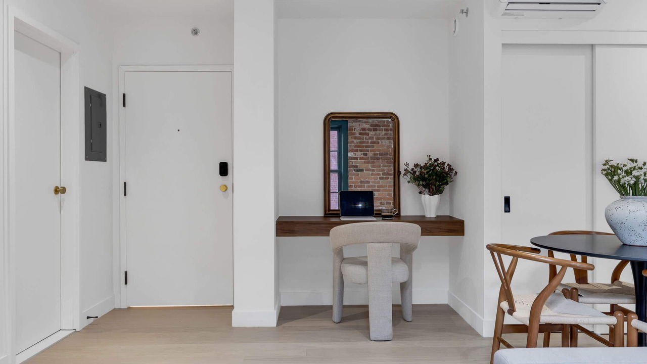 Photo of Others in Cite Multimedia