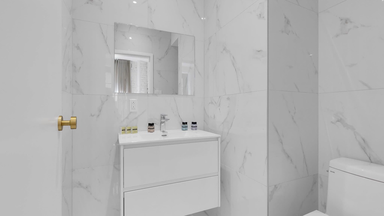 Photo of Bathroom in Cite Multimedia