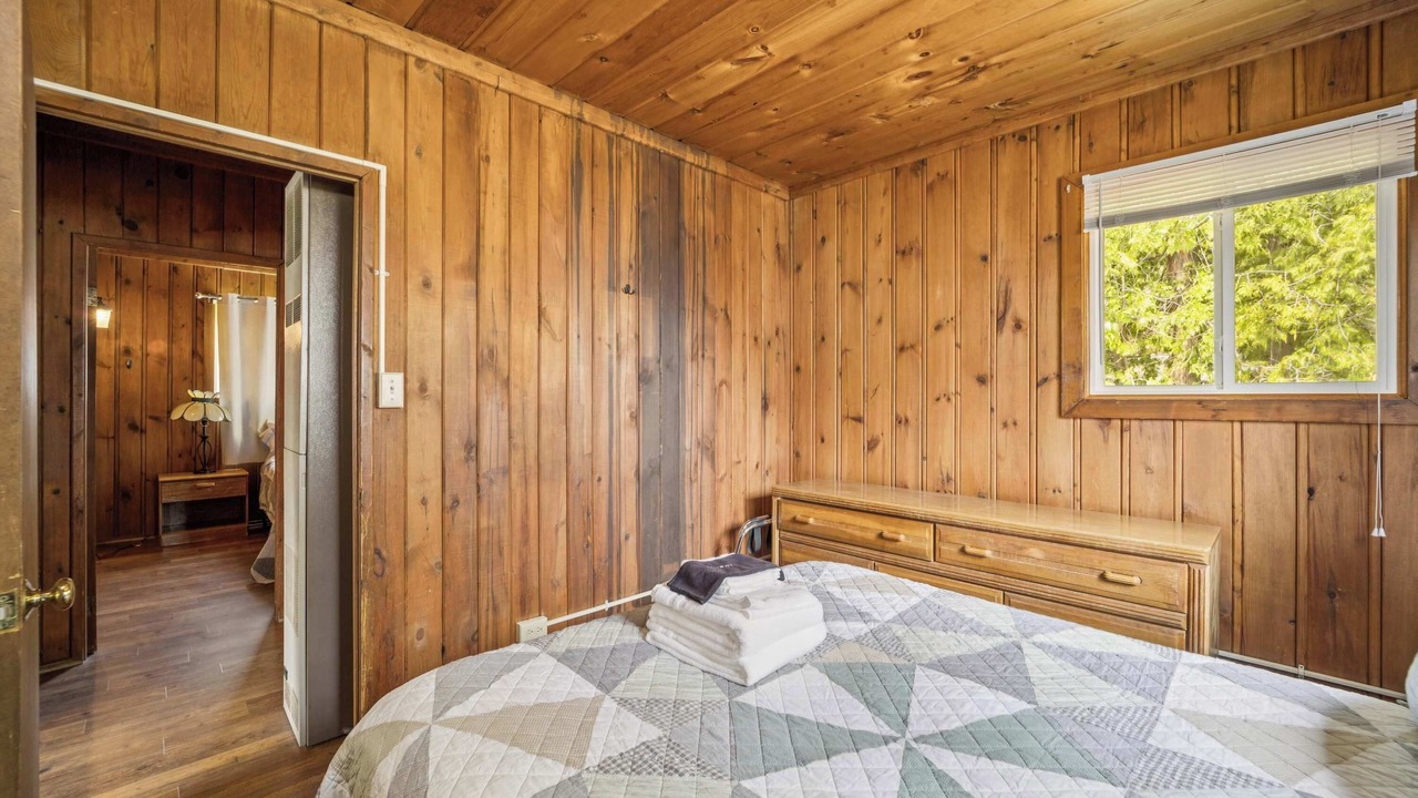 Photo of Bedroom in Greenbush