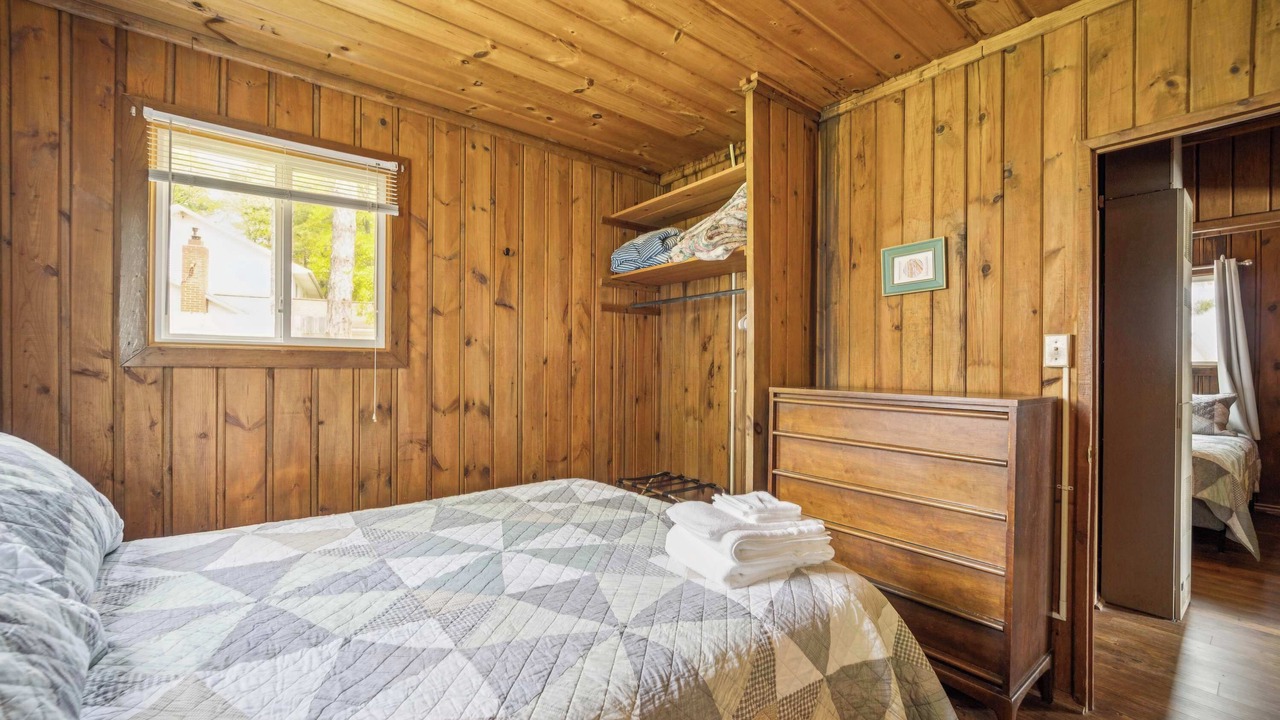 Photo of Bedroom in Greenbush