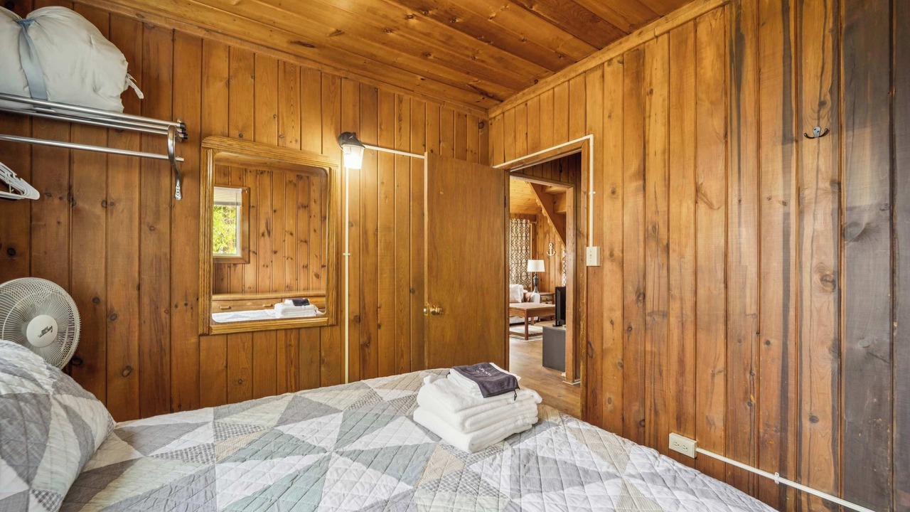 Photo of Bedroom in Greenbush
